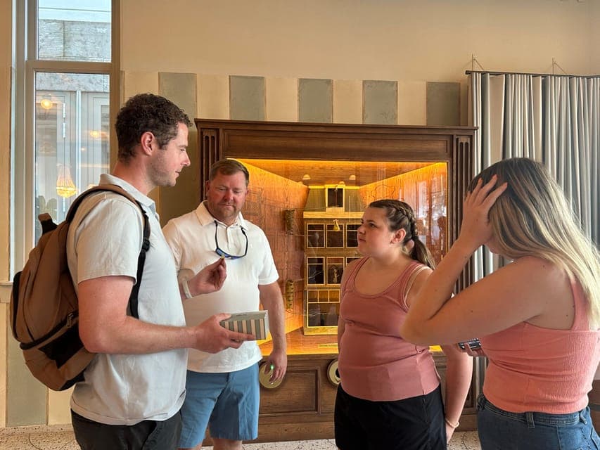 undefined Gallery Image 3