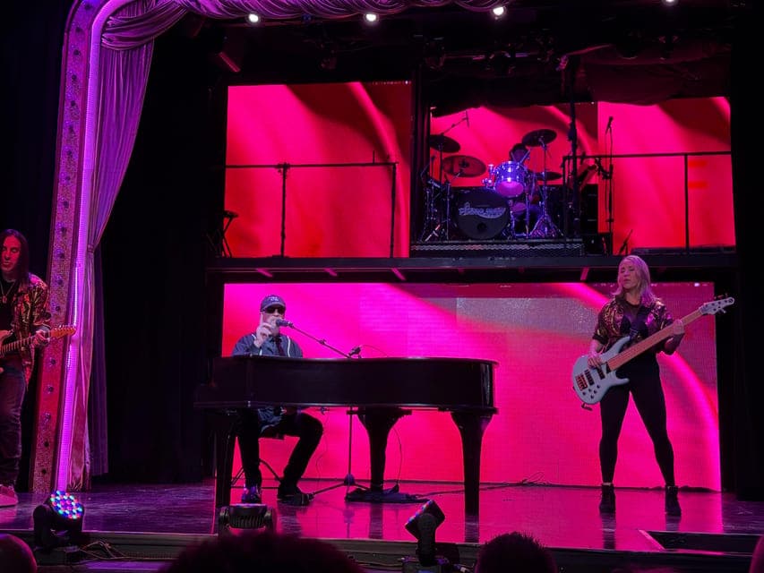 undefined Gallery Image 1