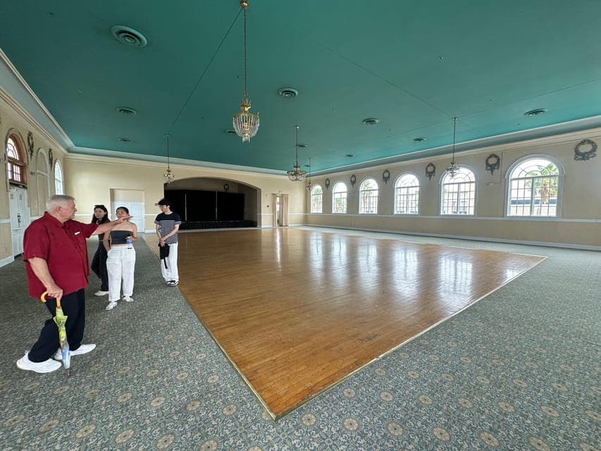 undefined Gallery Image 3