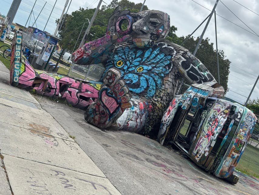 undefined Gallery Image 2