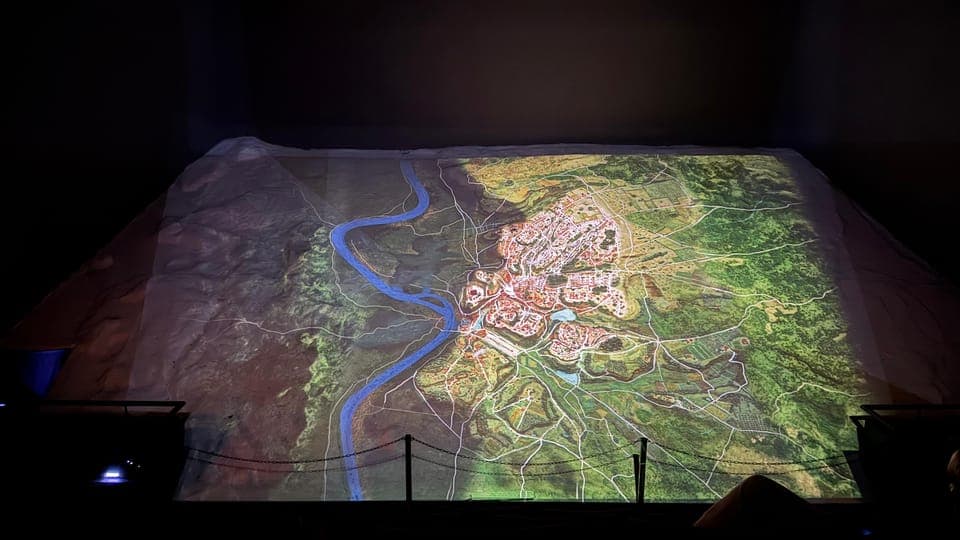 undefined Gallery Image 2