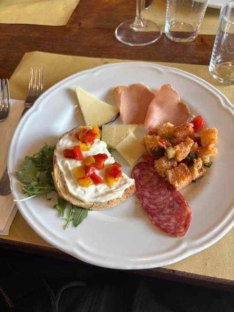 undefined Gallery Image 4