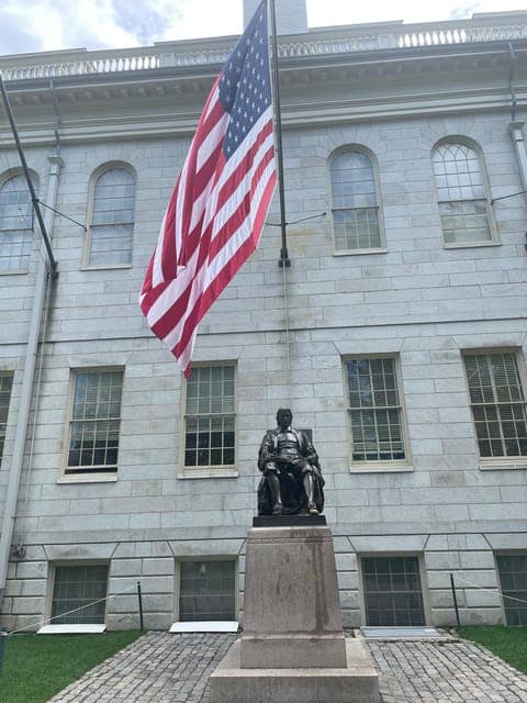 undefined Gallery Image 2