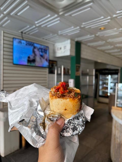 undefined Gallery Image 4