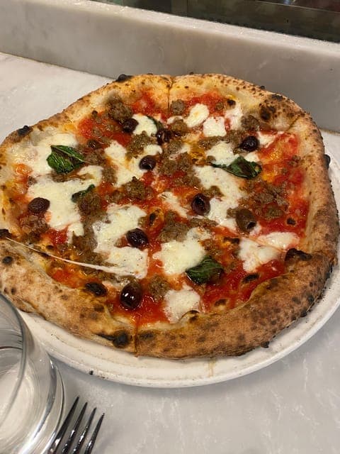 undefined Gallery Image 4