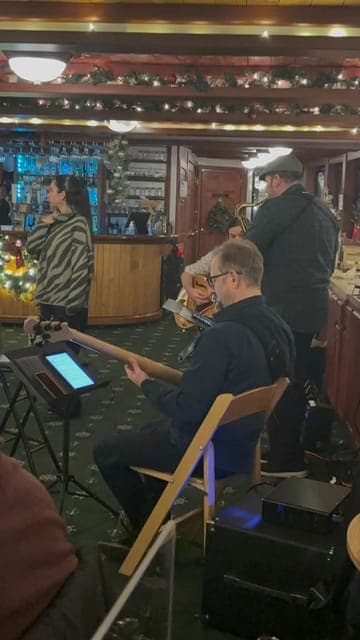 undefined Gallery Image 1