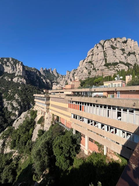 undefined Gallery Image 3