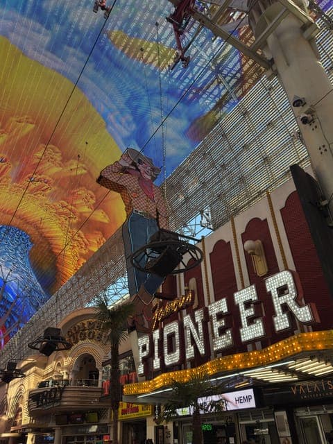 undefined Gallery Image 3