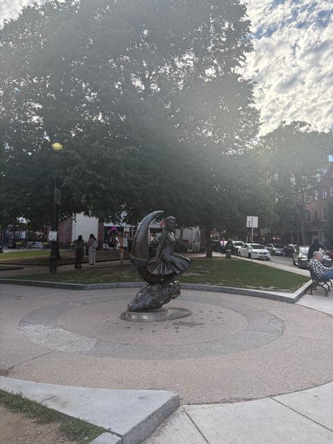 undefined Gallery Image 4