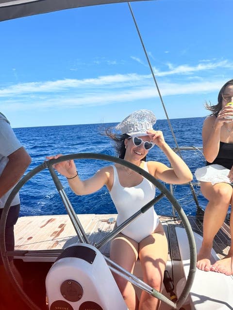 undefined Gallery Image 2