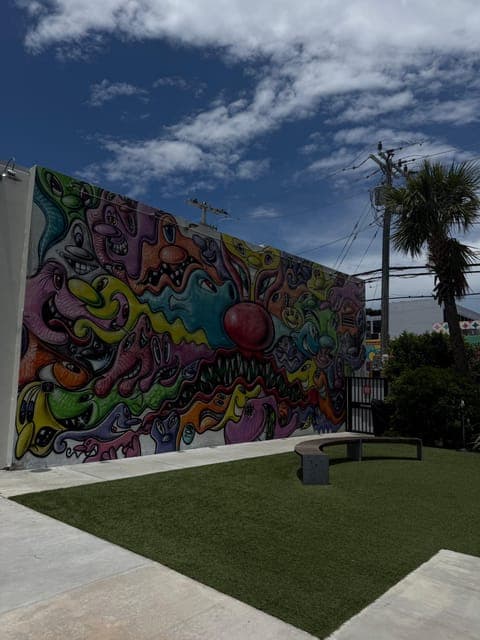 undefined Gallery Image 2