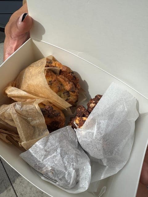 undefined Gallery Image 3