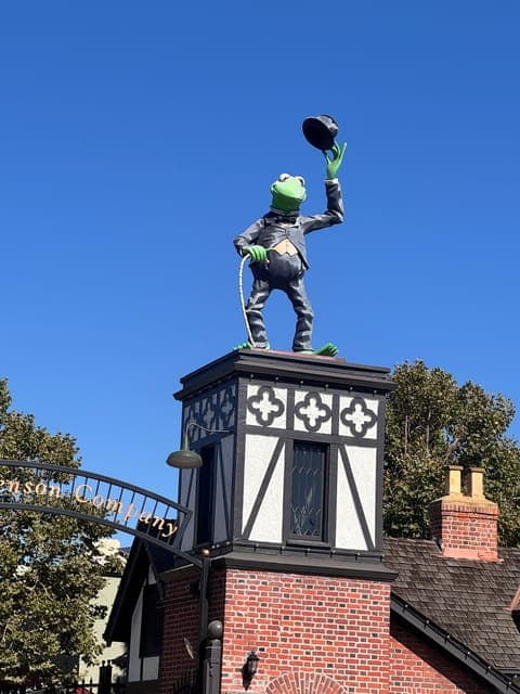 undefined Gallery Image 1