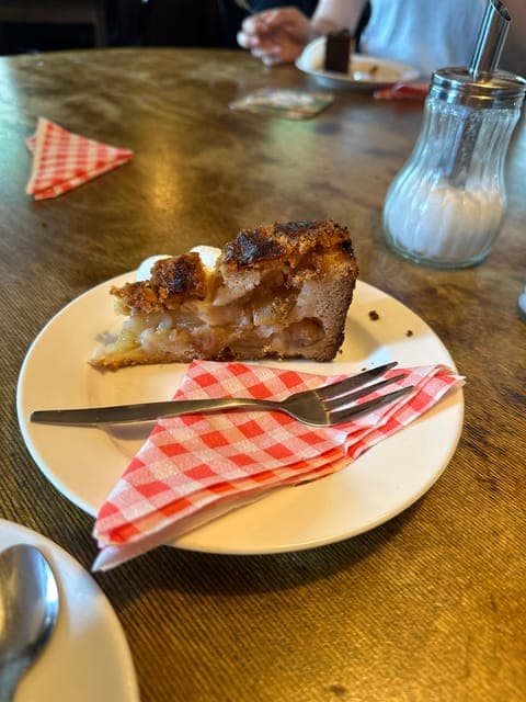 undefined Gallery Image 4