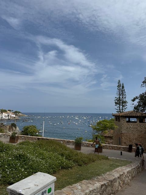 undefined Gallery Image 2