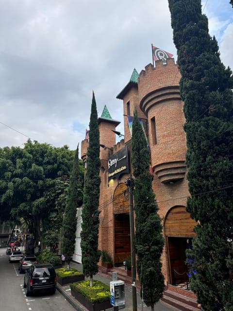 undefined Gallery Image 4