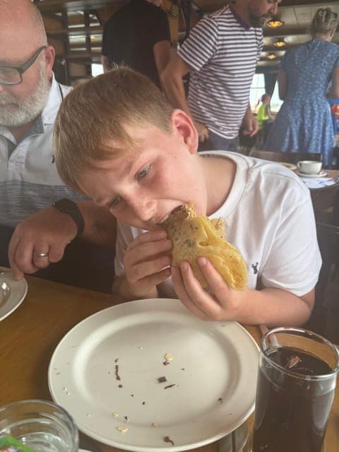 undefined Gallery Image 4