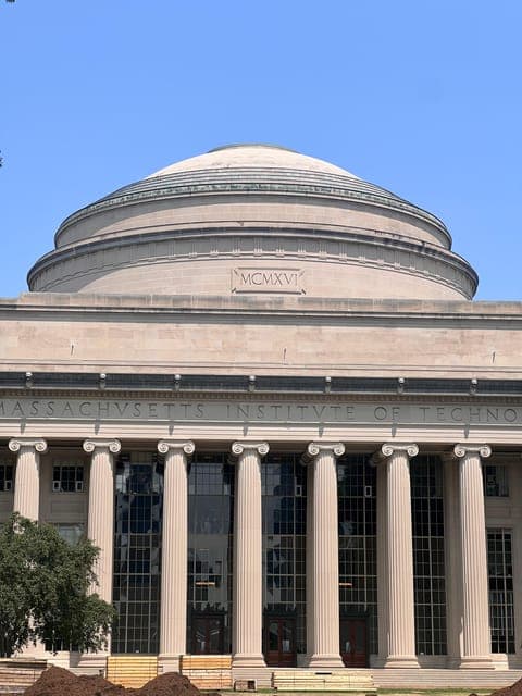 undefined Gallery Image 4