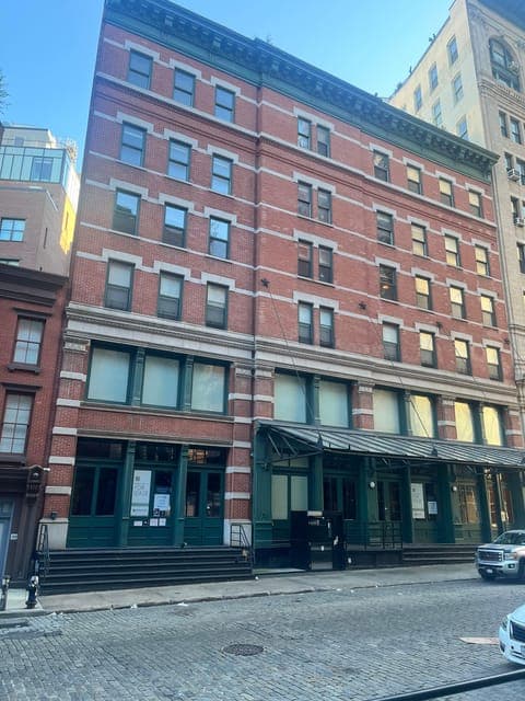 undefined Gallery Image 3