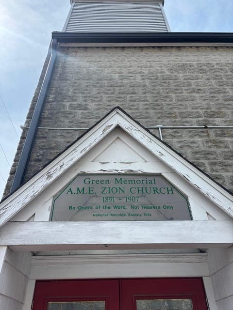 undefined Gallery Image 3