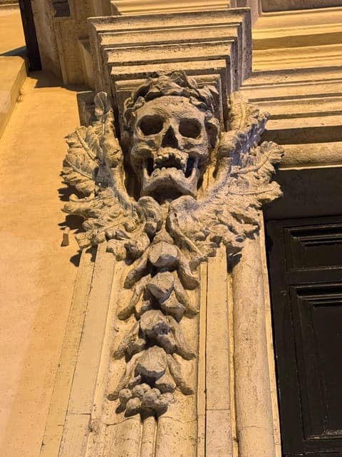 undefined Gallery Image 1