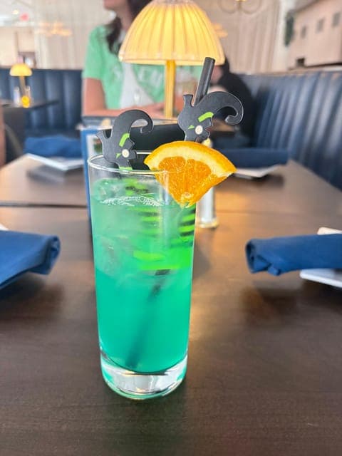 undefined Gallery Image 2