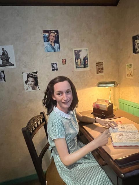 undefined Gallery Image 1