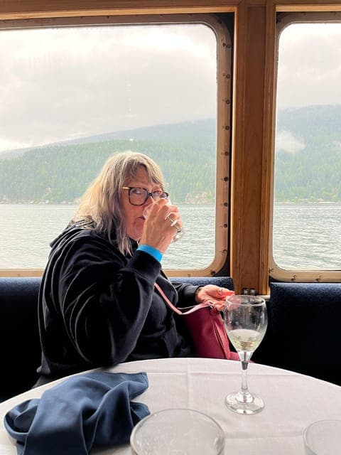 undefined Gallery Image 2