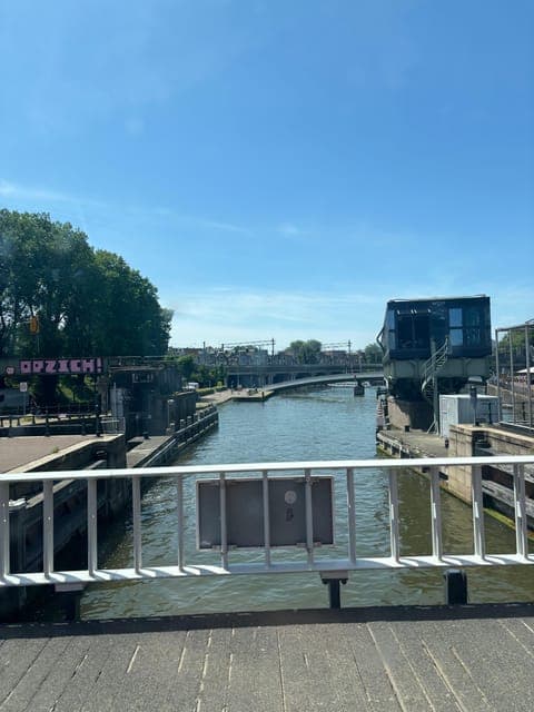 undefined Gallery Image 3