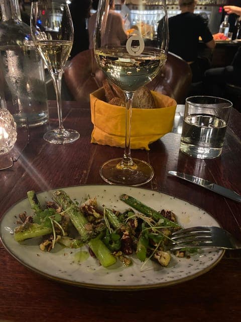 undefined Gallery Image 2