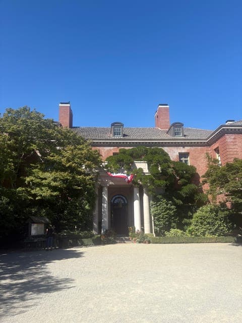 undefined Gallery Image 1