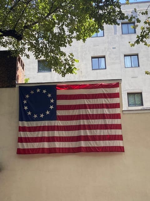 undefined Gallery Image 3