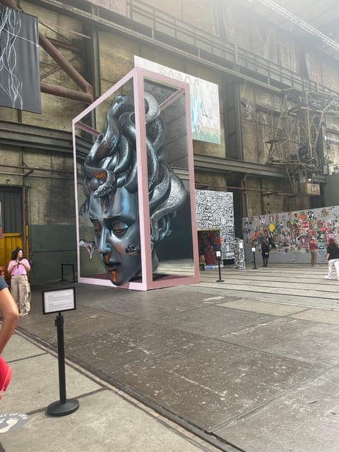 undefined Gallery Image 1