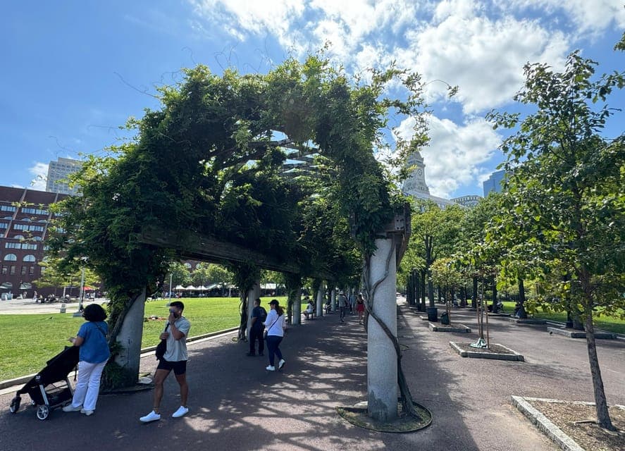 undefined Gallery Image 3