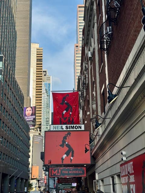 undefined Gallery Image 2