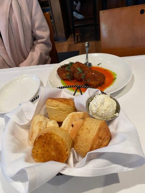 undefined Gallery Image 3