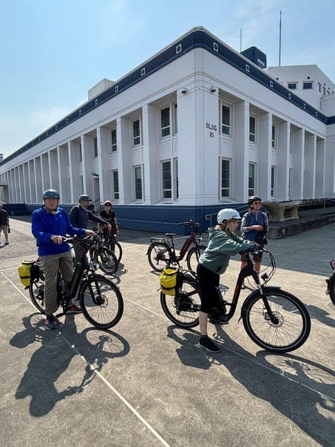 undefined Gallery Image 2