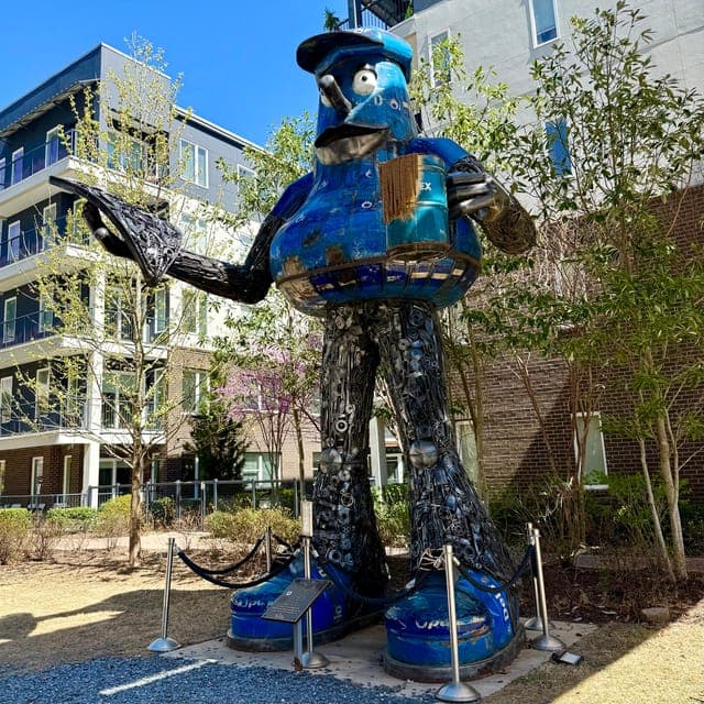 undefined Gallery Image 1