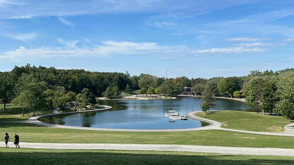 undefined Gallery Image 2