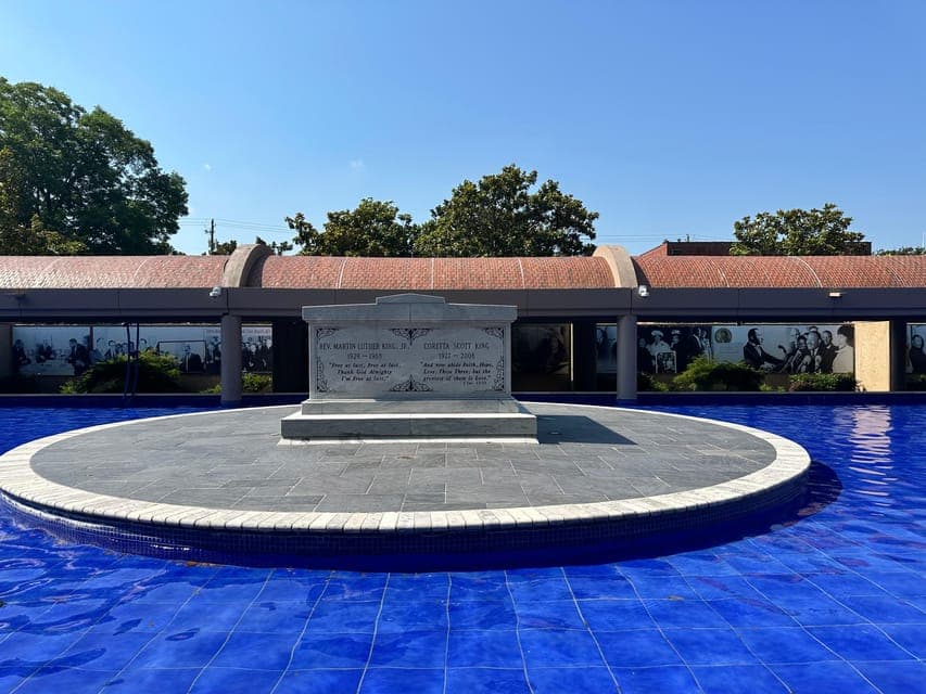 undefined Gallery Image 3