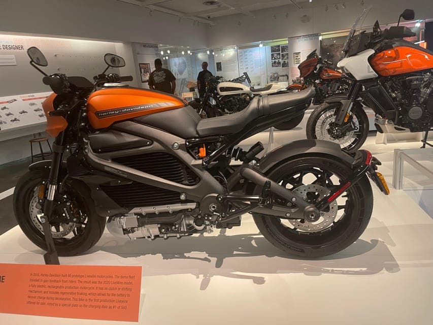 undefined Gallery Image 3