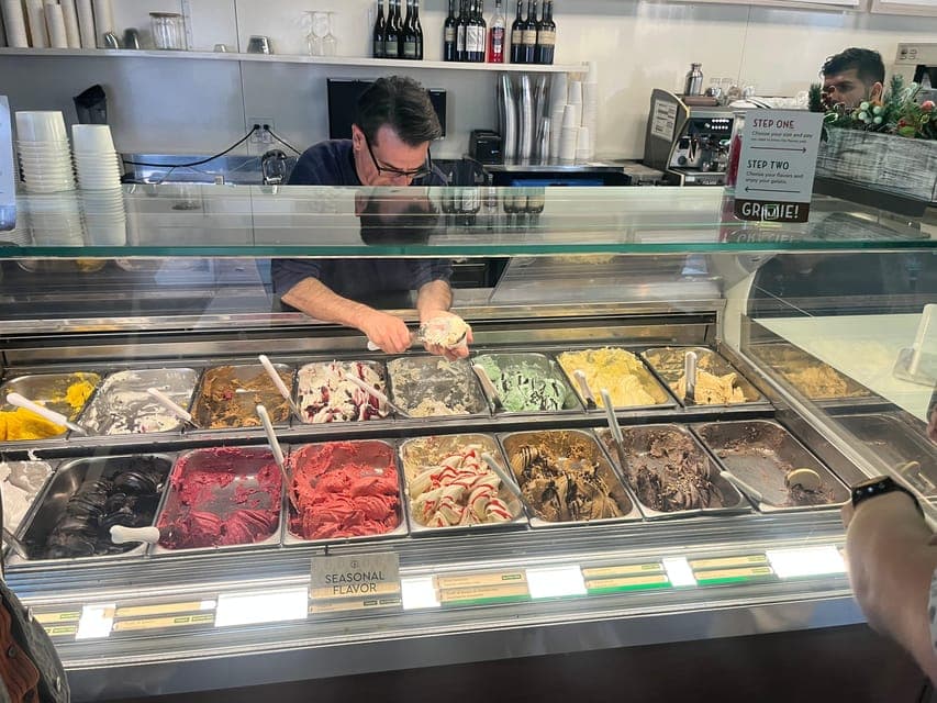 undefined Gallery Image 1