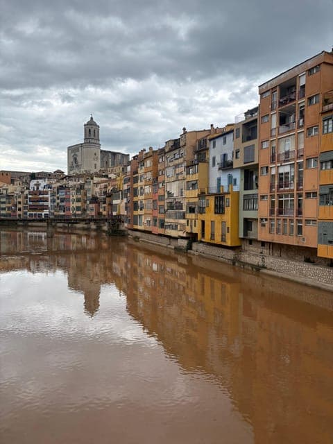 undefined Gallery Image 2