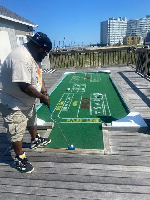 undefined Gallery Image 2