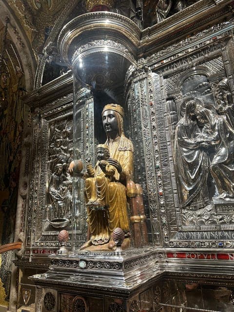 undefined Gallery Image 4