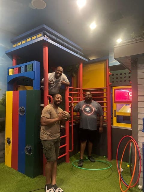 undefined Gallery Image 2