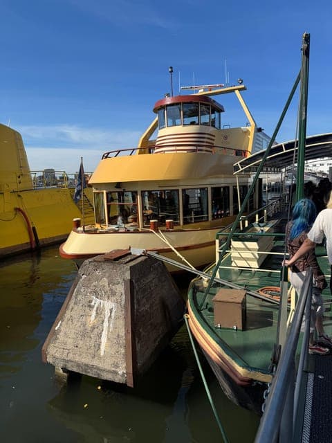 undefined Gallery Image 2