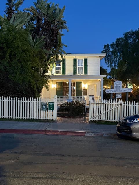 undefined Gallery Image 4