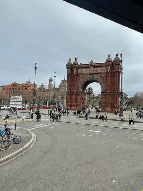 undefined Gallery Image 1