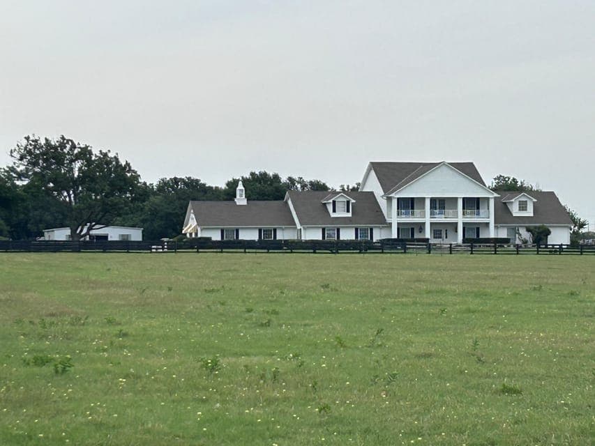 undefined Gallery Image 4